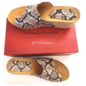 donald pliner ginie wedge